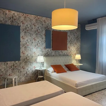 Central Suite Bed&Breakfast 住宿加早餐酒店 3*